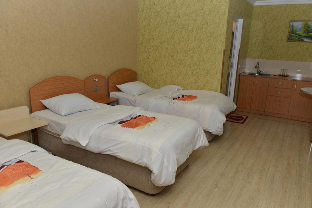 Hotel Tourist Akhaltsikhe  Camera foto